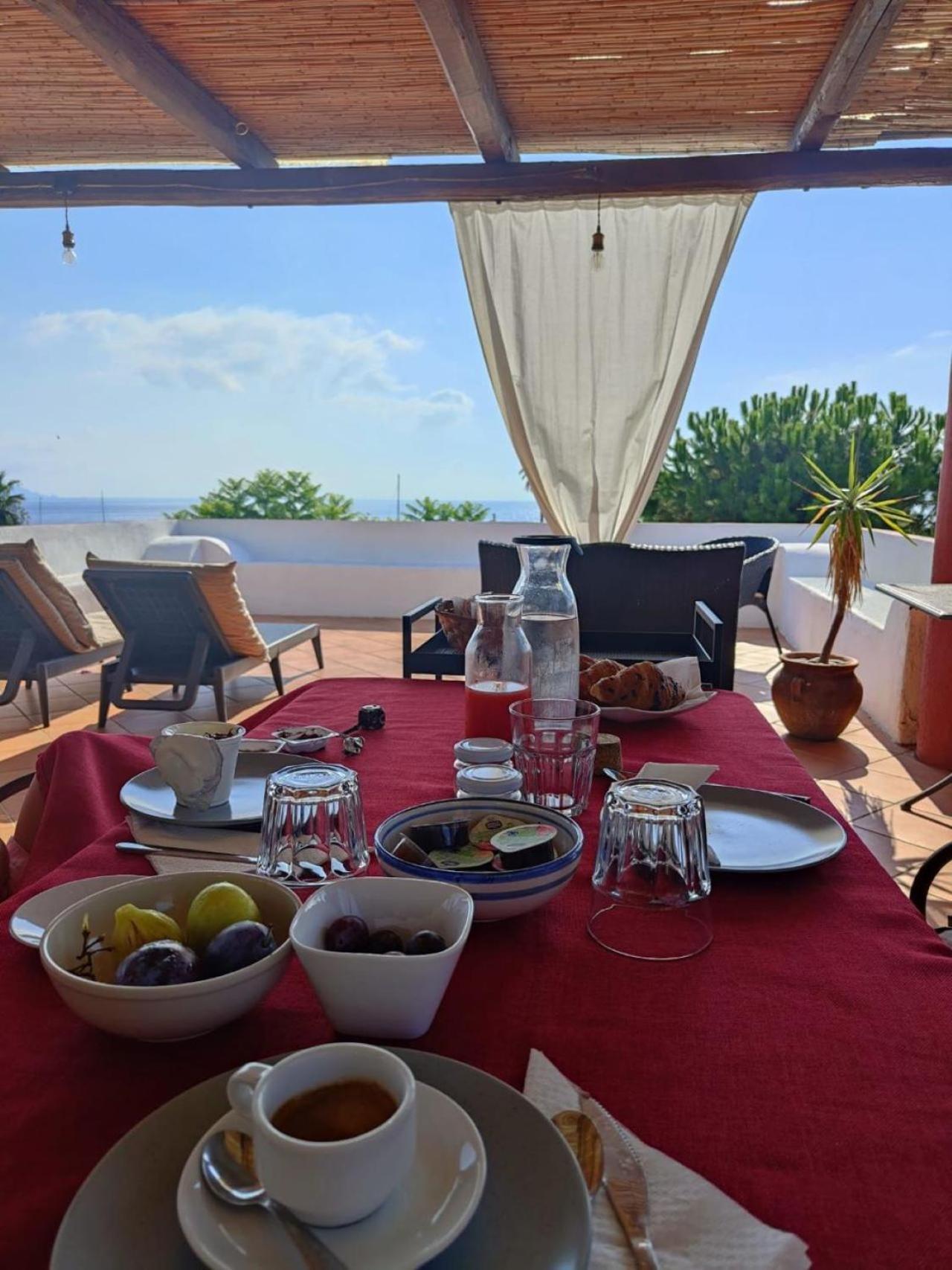 Lingua Villino Miraglia Bed & Breakfast エクステリア 写真