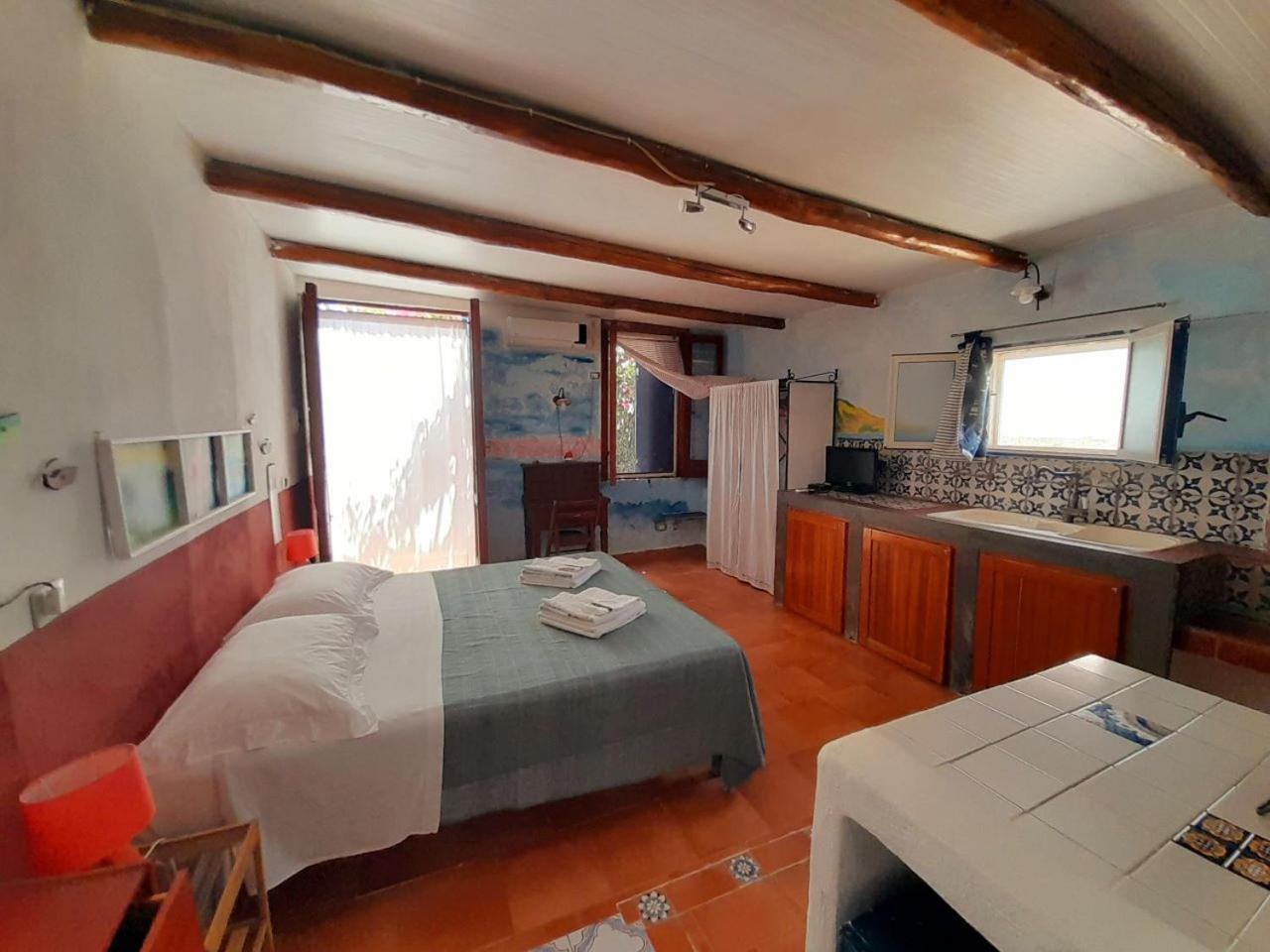 Lingua Villino Miraglia Bed & Breakfast エクステリア 写真