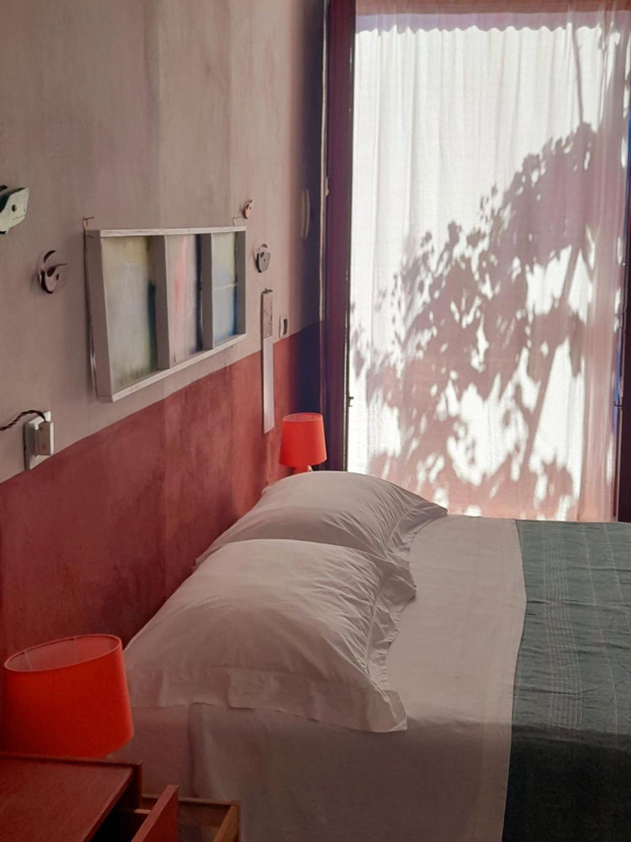Lingua Villino Miraglia Bed & Breakfast エクステリア 写真